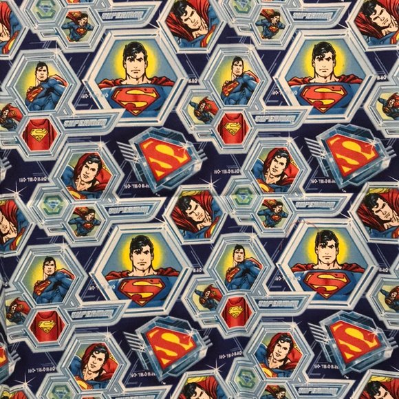Superman Fabric 36 x 43 inches - Picture 1 of 7